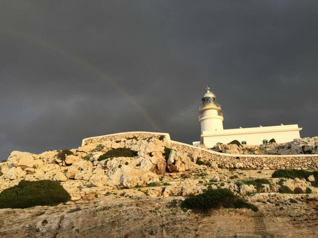 Minorque Privee Orage sur le phare de Cavalleria